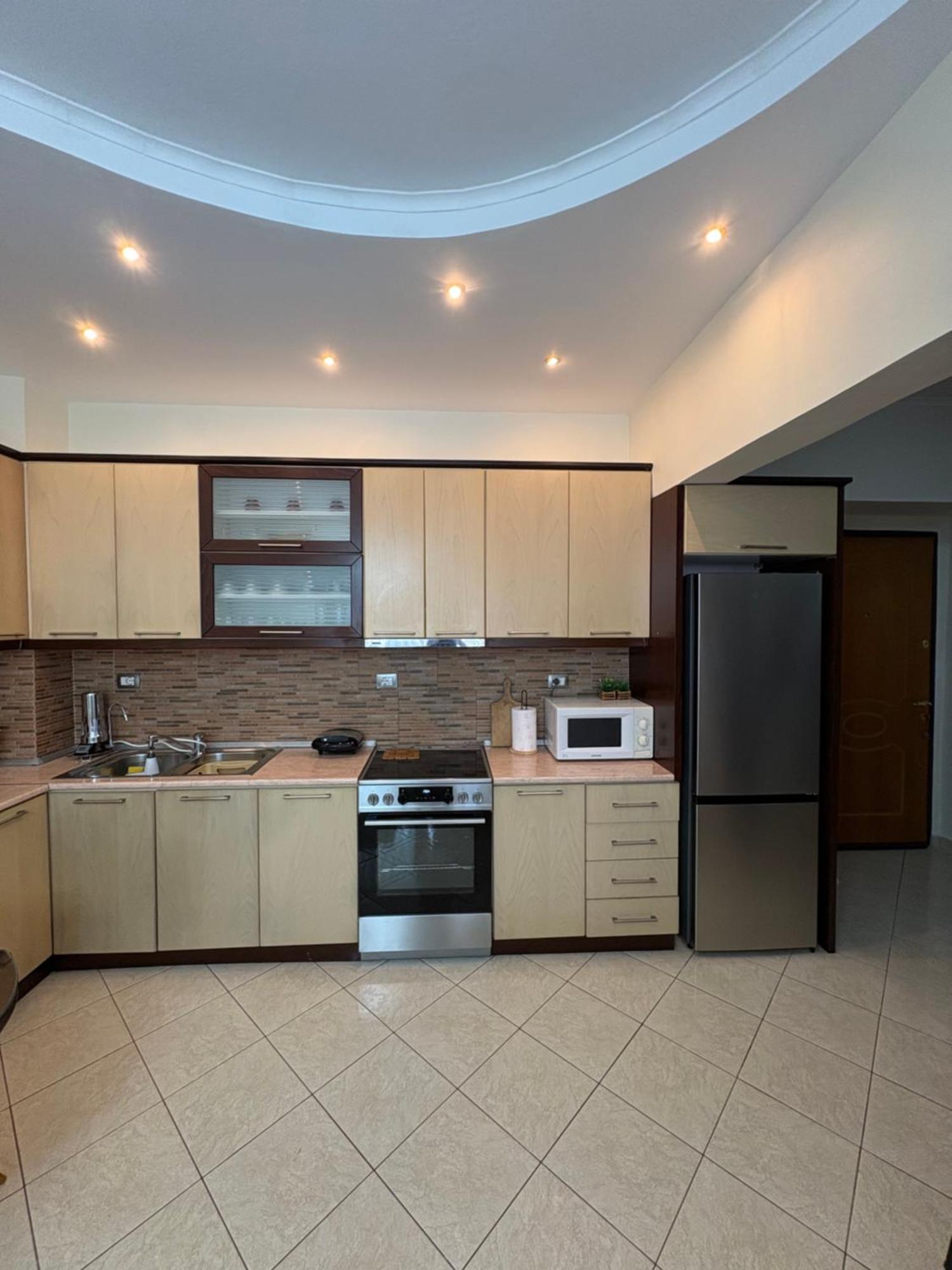 Sofia'S Modern Apartment Gjirokaster Ngoại thất bức ảnh